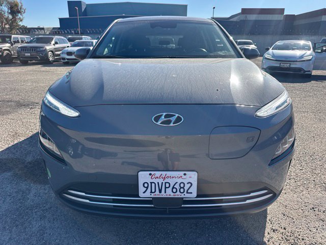 Used 2023 Hyundai Kona Limited FWD image 2