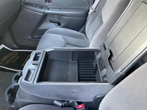 Used 2005 GMC Sierra 1500 SLE w/ Light Duty Power Package image 35