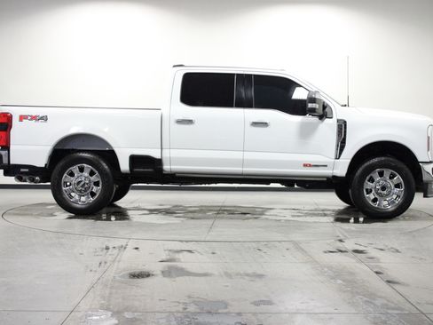 Used 2024 Ford F350 Lariat w/ Lariat Ultimate Package image 3