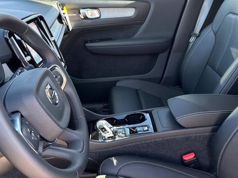 New 2026 Volvo XC40 B5 Ultra w/ Climate Package image 20