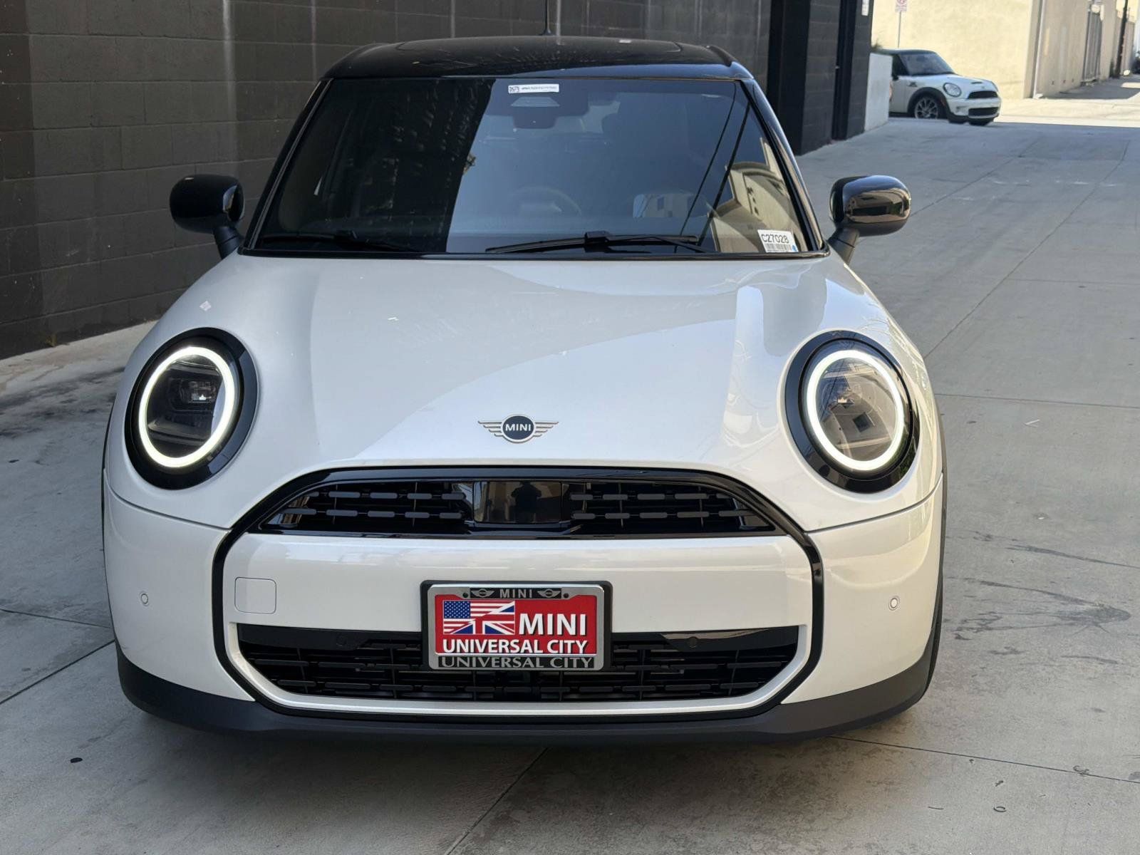New 2027 MINI Cooper 4-Door Hardtop FWD image 2