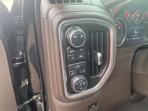 Used 2019 Chevrolet Silverado 1500 LT w/ Convenience Package image 41