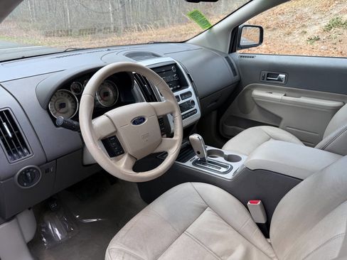 Used 2010 Ford Edge SEL image 11