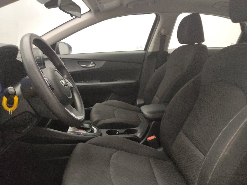 Used 2020 Kia Forte LXS FWD image 17