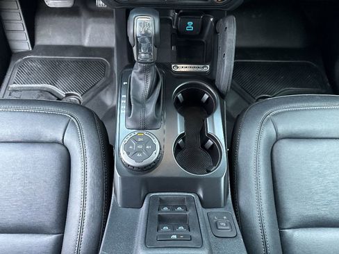 New 2025 Ford Bronco Badlands w/ Sasquatch Package image 21