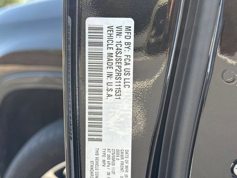 Used 2024 Jeep Grand Wagoneer L 4WD image 45