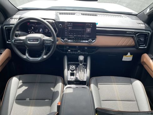 New 2025 GMC Canyon AT4 w/ Nightfall Edition AWD/4WD image 20