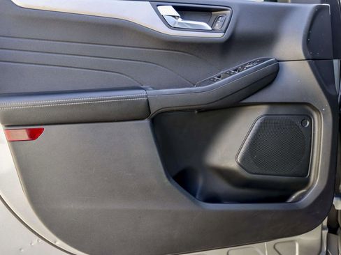 Used 2021 Ford Escape SEL image 14