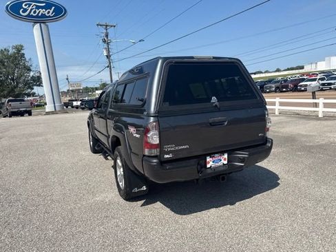 Used 2013 Toyota Tacoma 4x4 Access Cab V6 w/ TRD Sport Pkg image 24