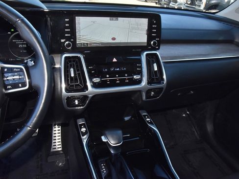 Used 2023 Kia Sorento SX Prestige image 28