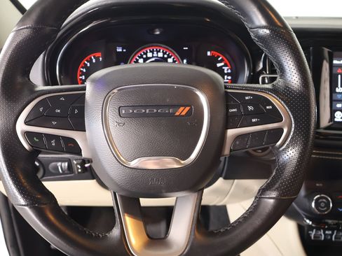 Used 2022 Dodge Durango SXT w/ Anodized Platinum Package AWD/4WD image 3