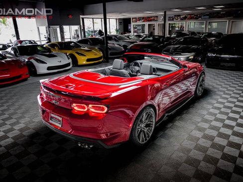 Used 2023 Chevrolet Camaro LT w/ RS Package RWD image 4