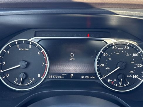 Used 2023 Nissan Rogue SV w/ SV Premium Package image 10