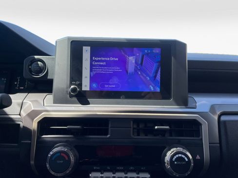 Certified 2025 Toyota Tacoma SR5 image 21