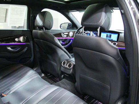 Certified 2022 Mercedes-Benz E 350 4MATIC Sedan image 27