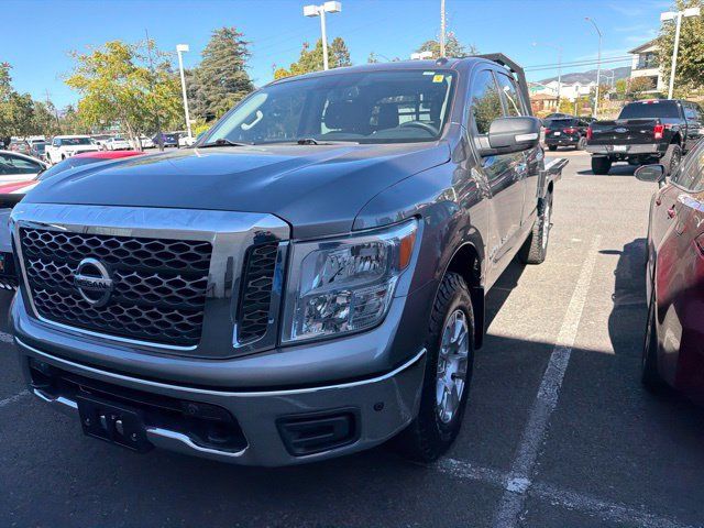 Used 2018 Nissan Titan SV w/ SV Convenience Package AWD/4WD image 15