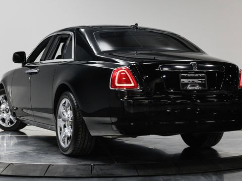 Used 2011 Rolls-Royce Ghost image 35