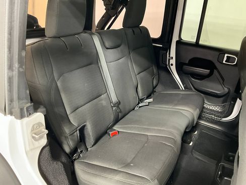 Used 2020 Jeep Wrangler Unlimited Sport S AWD/4WD image 25