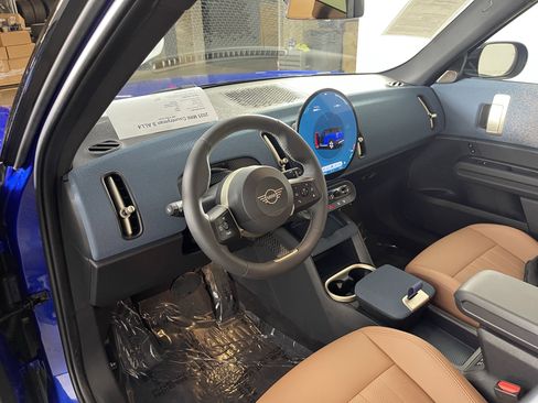 Used 2025 MINI Cooper Countryman S w/ Comfort Package Max image 19