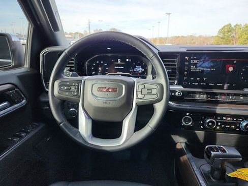 Certified 2023 GMC Sierra 1500 SLT w/ SLT Convenience Package image 14