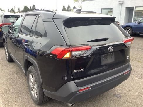 Used 2025 Toyota RAV4 XLE image 3