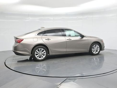 Used 2022 Chevrolet Malibu LT image 25