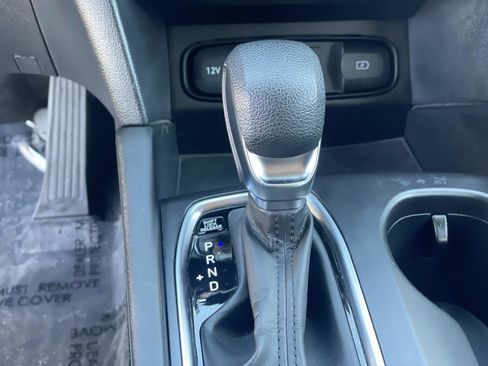 Certified 2020 Hyundai Santa Fe SEL image 16