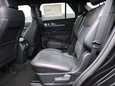 Used 2025 Ford Explorer ST w/ Sun And Sound Package image 26