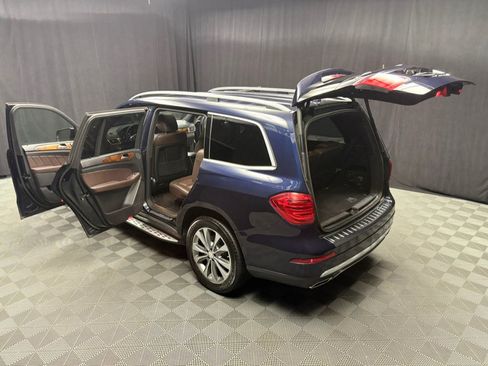 Used 2015 Mercedes-Benz GL 450 4MATIC w/ Premium Package w/ Lighting Package image 19