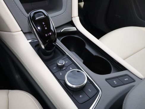 Certified 2023 Cadillac XT6 Premium Luxury image 31