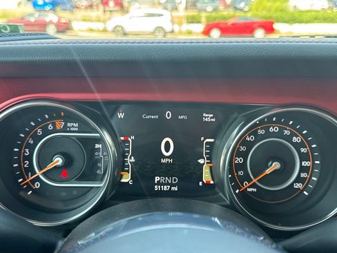 Used 2023 Jeep Gladiator Rubicon w/ LED Lighting Group AWD/4WD image 27