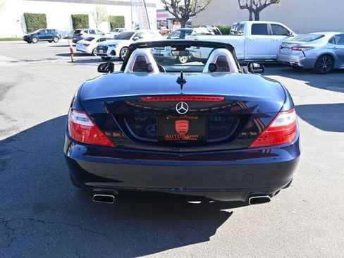 Used 2015 Mercedes-Benz SLK 250 image 18