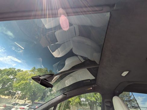 Used 2022 Tesla Model X AWD/4WD image 18