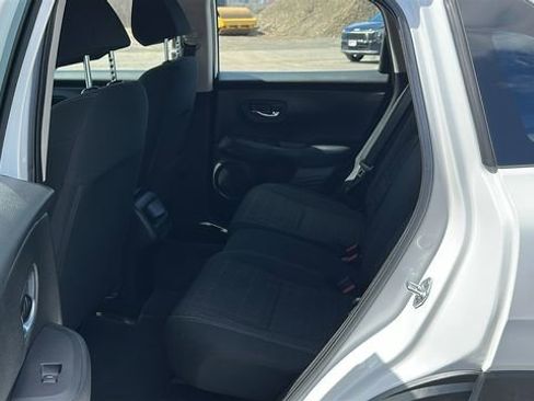 Used 2023 Honda HR-V LX image 21