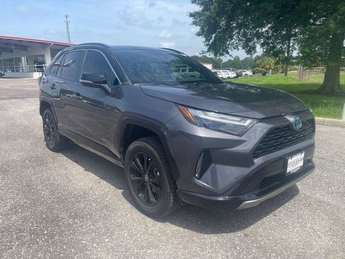 Used 2024 Toyota RAV4 XSE AWD/4WD image 2