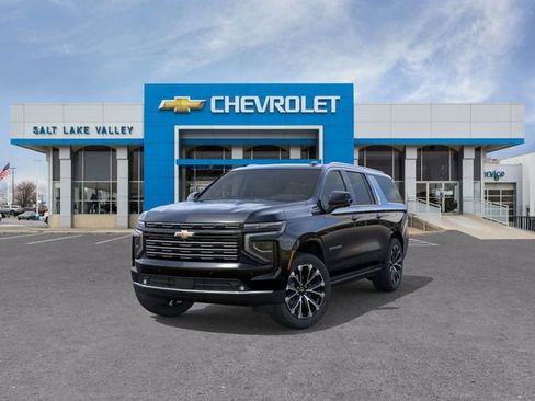 New 2026 Chevrolet Suburban High Country image 8