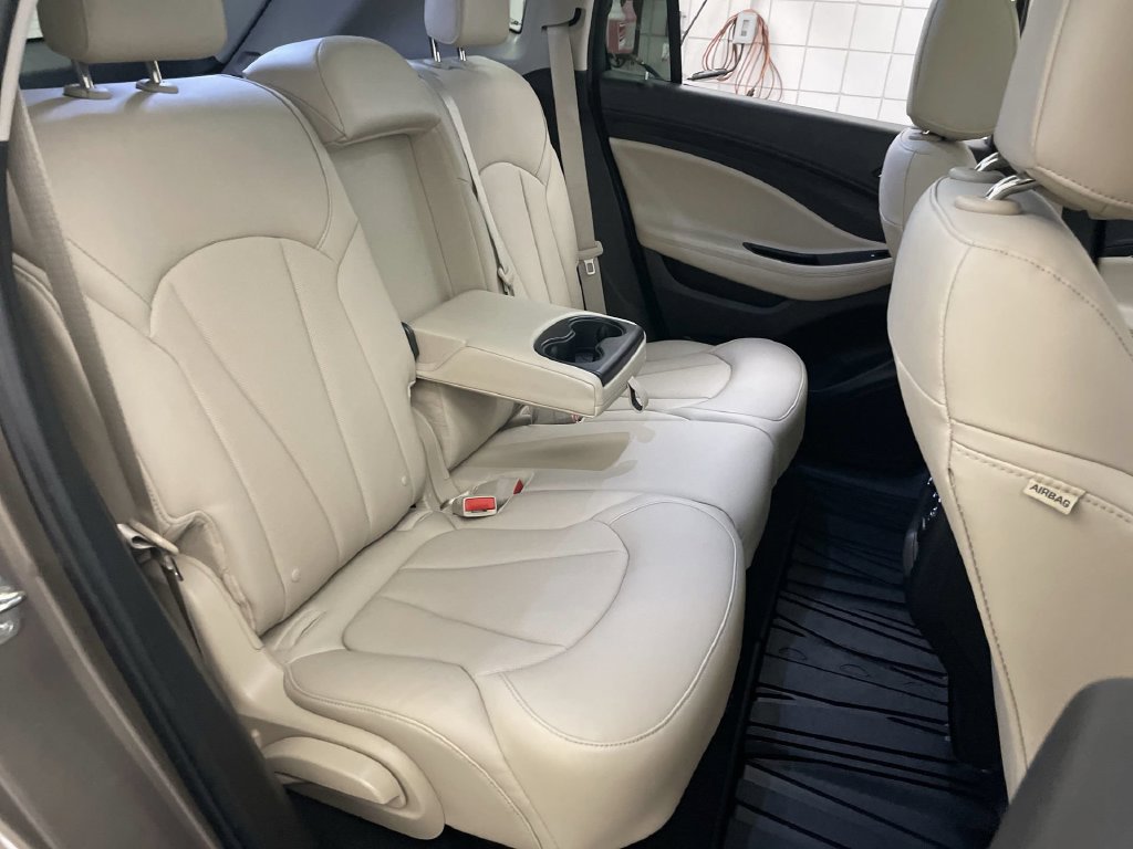 Used 2019 Buick Envision Essence AWD/4WD image 20