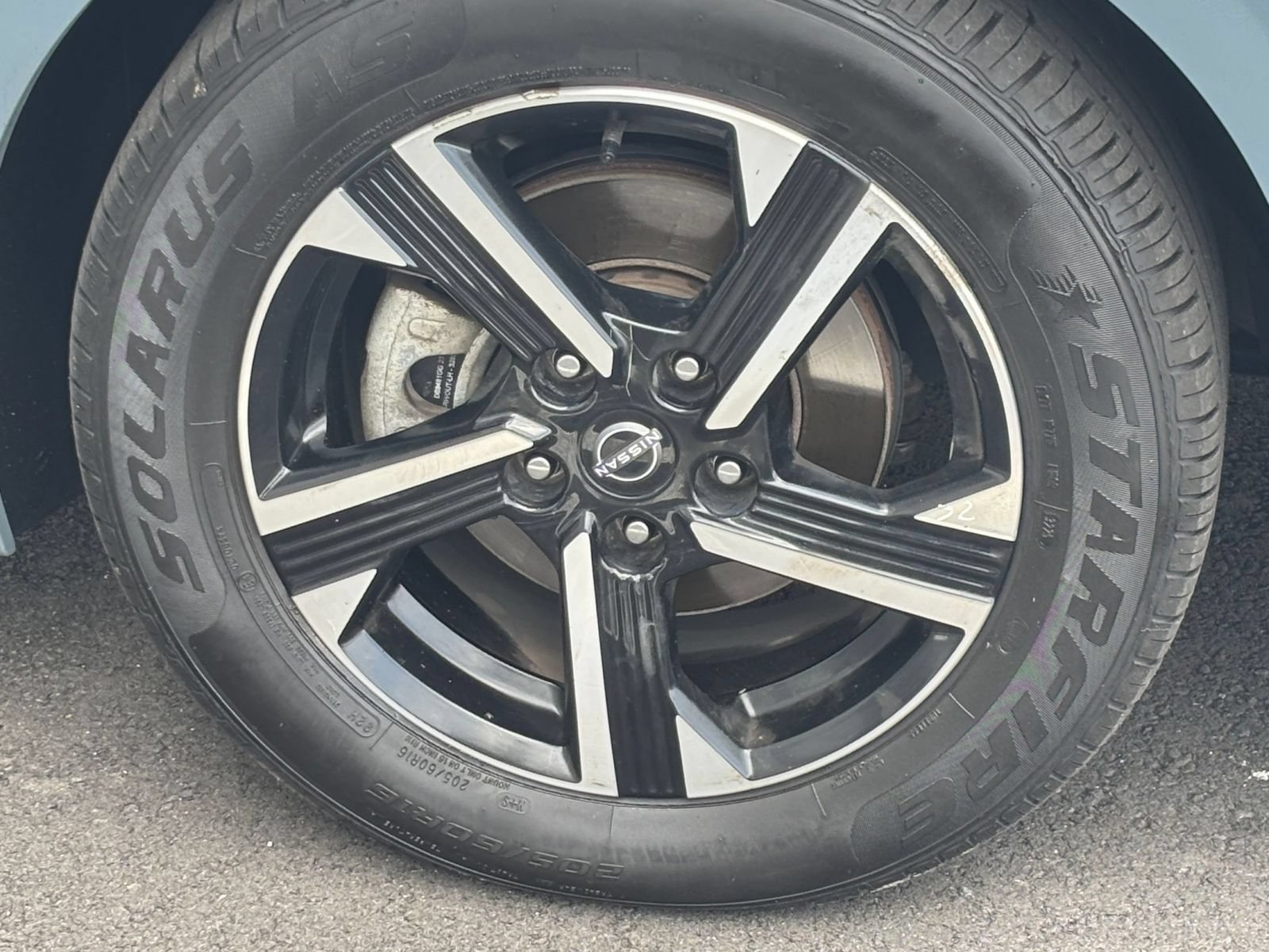 Used 2024 Nissan Sentra SV FWD image 25