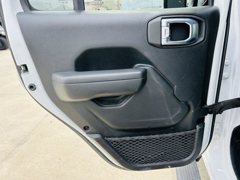 Used 2021 Jeep Wrangler Unlimited Sport image 22