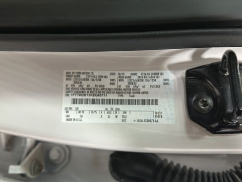 Used 2019 Ford F250 Lariat w/ Lariat Ultimate Package AWD/4WD image 27