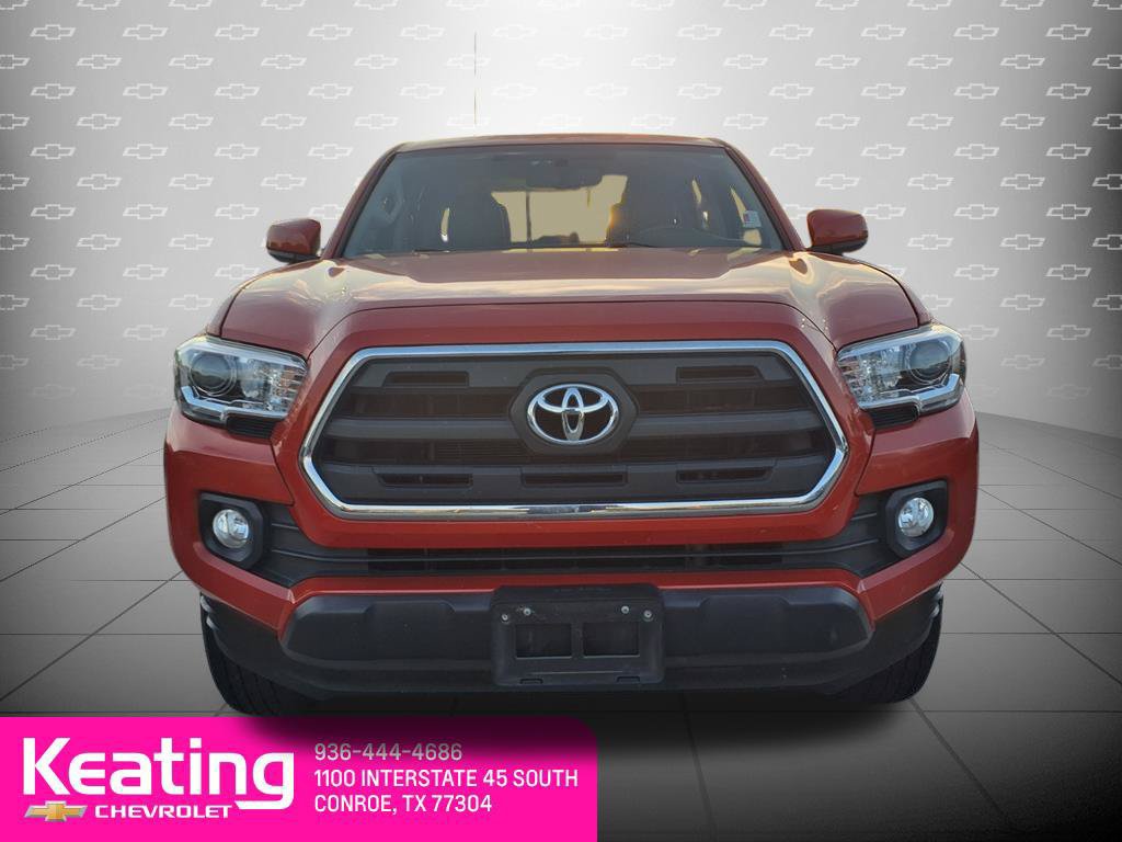 Used 2017 Toyota Tacoma SR5 w/ Tow Package RWD image 4