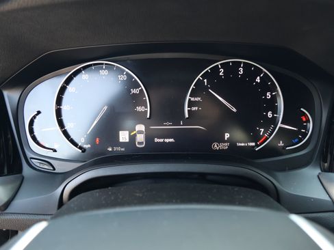 Used 2020 BMW 330i Sedan w/ Driving Assistance Package RWD image 19
