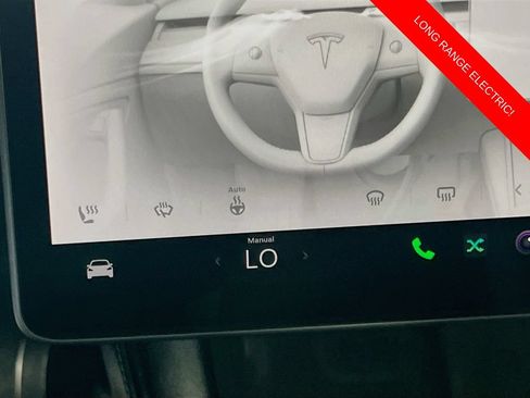 Used 2022 Tesla Model Y Long Range AWD/4WD image 22