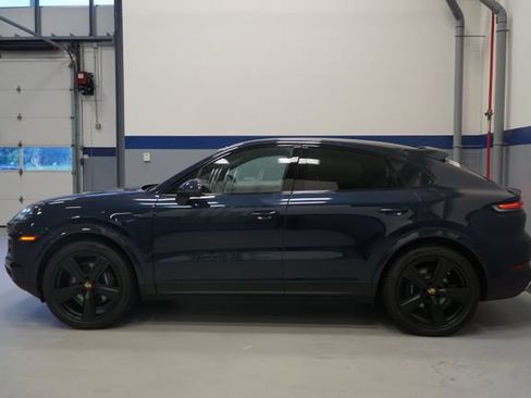 Certified 2026 Porsche Cayenne Coupe AWD/4WD image 2