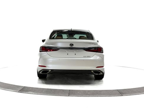 New 2025 Lexus ES 350 w/ Luxury Package image 10
