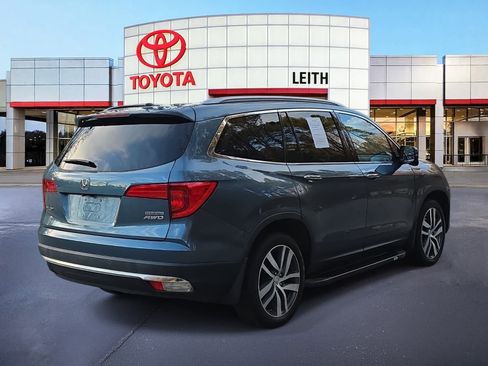 Used 2018 Honda Pilot Touring image 5