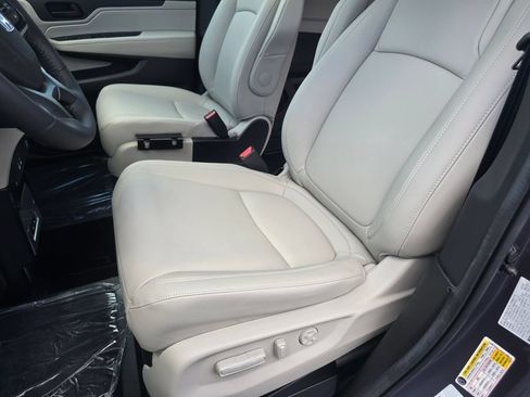 Used 2026 Honda Odyssey EX-L image 18