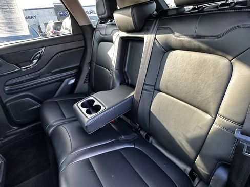 Used 2025 Lincoln Corsair FWD image 15