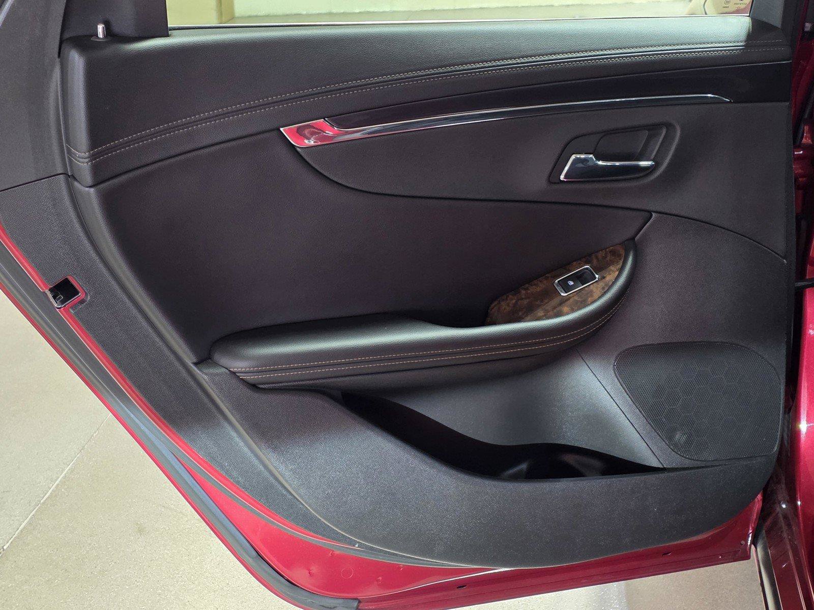 Used 2014 Chevrolet Impala LT FWD image 10