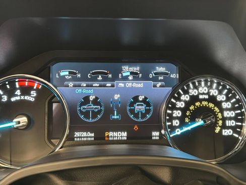 Used 2022 Ford F350 Lariat w/ Lariat Ultimate Package AWD/4WD image 30